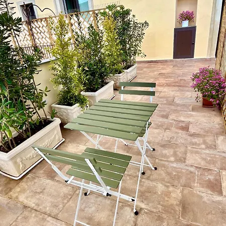 Dimora Degli Affreschi Riposto